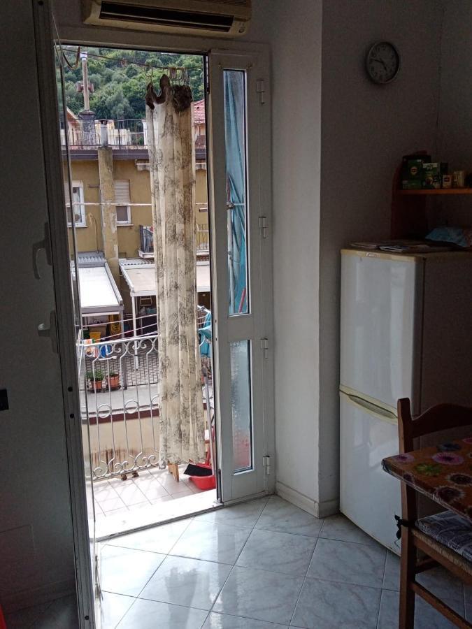 Casa Albarosa, 10 Min Walk Train Station, Free Parking. La Spezia