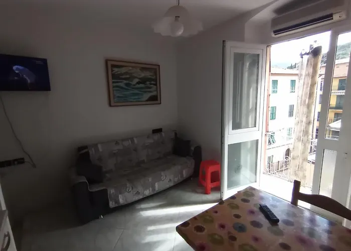 Casa Albarosa, 10 Min Walk Train Station, Free Parking.