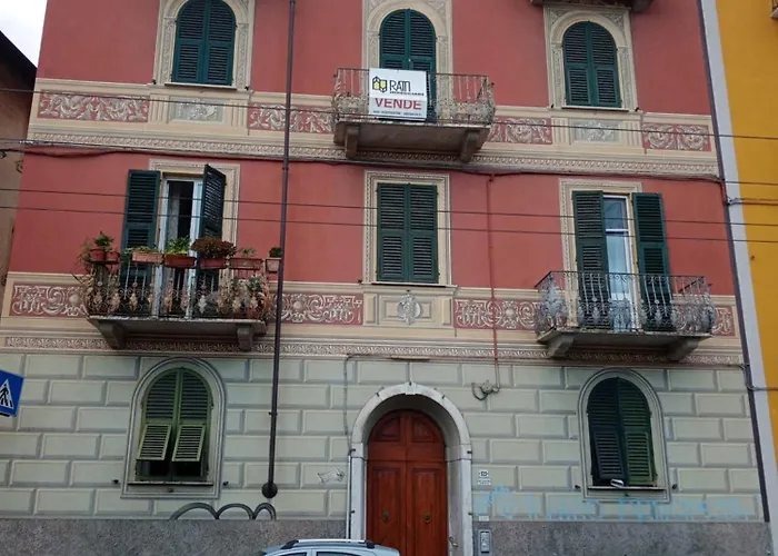 Casa Albarosa, 10 Min Walk Train Station, Free Parking.