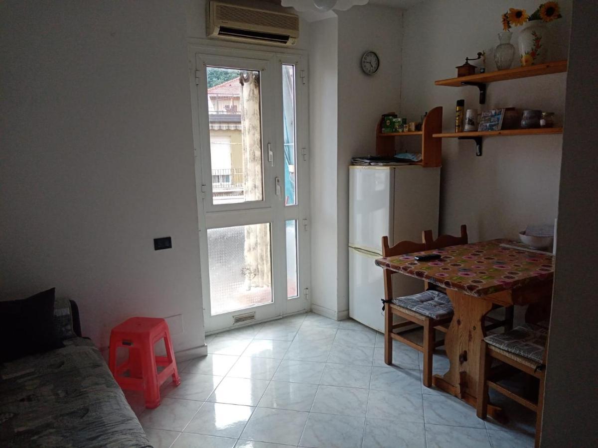 Casa Albarosa, 10 Min Walk Train Station, Free Parking. * La Spezia